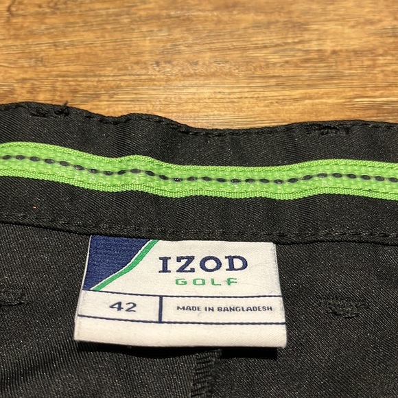 IZOD Golf black shorts - Picture 2 of 11